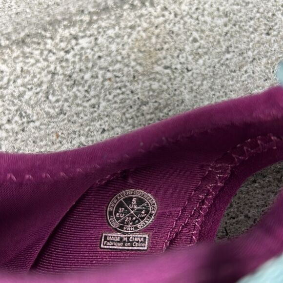 Keen Big Kids' Pink Moxie Sandals Shoes Washable + Waterproof Size 5 - Picture 9 of 9